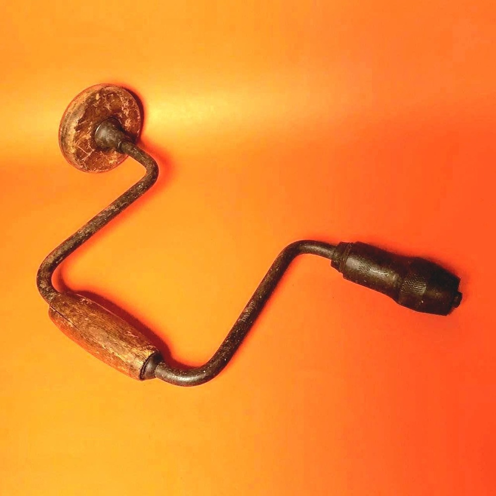 Vintage German Bit Brace Hand Drill – Antique Woodworking Tool (13" Length)